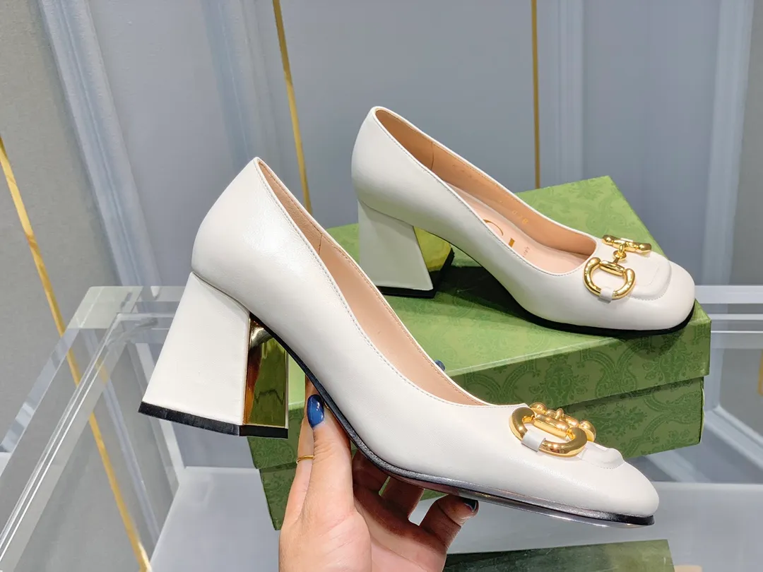 👟👟Ex-factory price 480👟👟 2023 latest upgraded version 〰️GUCCi Gucci 🆕2023 early spring new style horsebit ugly thick heel shoes/sandals Heel height: 7.5CM Outsole: Italian leather sole Size: 35-39 (34.40.41 non-refundable)